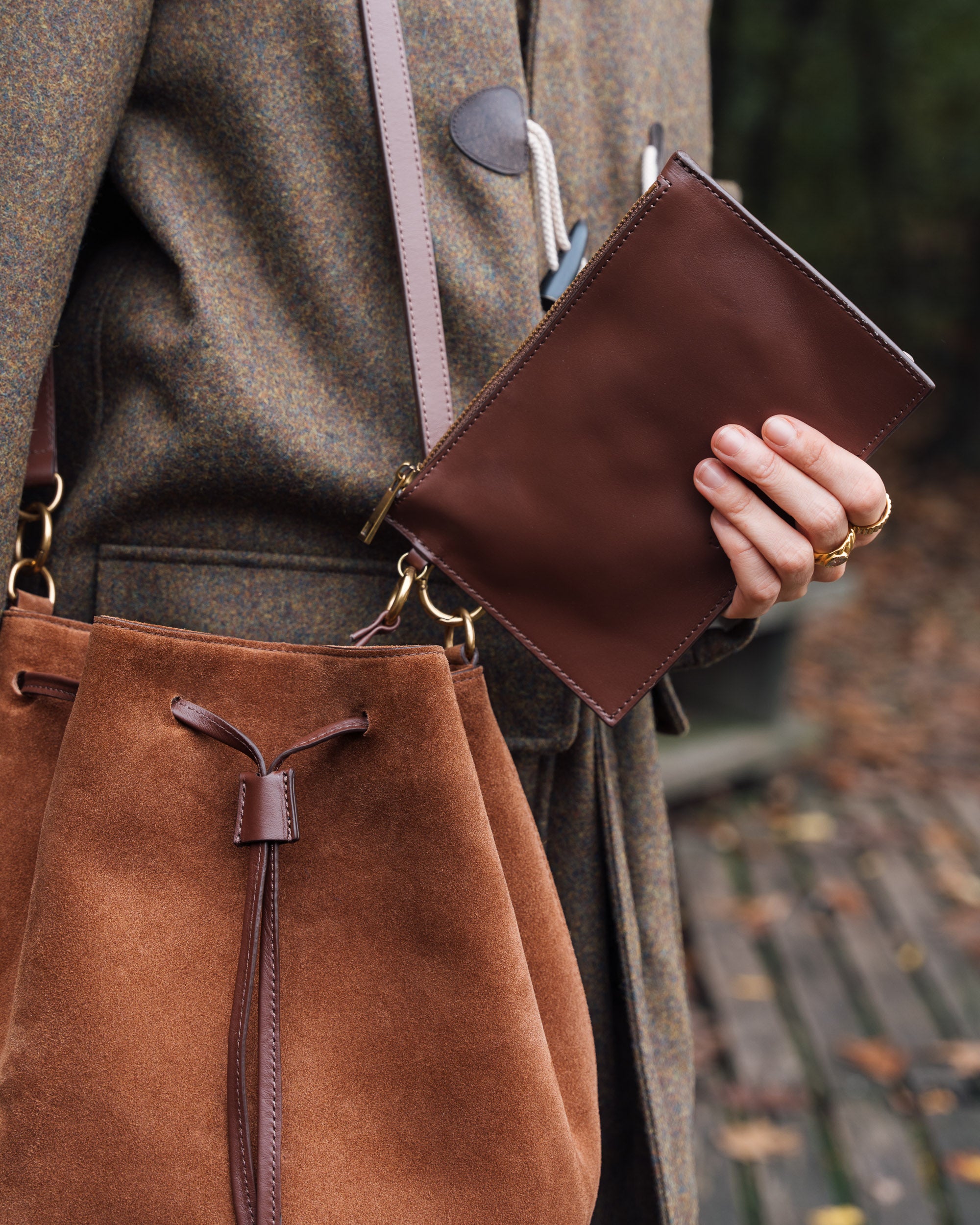 Velasca Borsa a secchiello grande, in pelle scamosciata